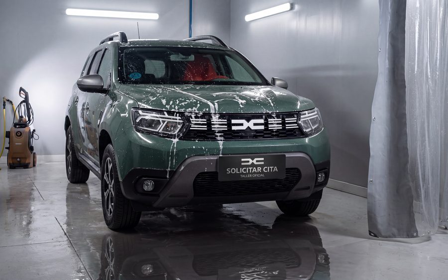 Vehículo recién lavado en las instalaciones de Autobelmonte